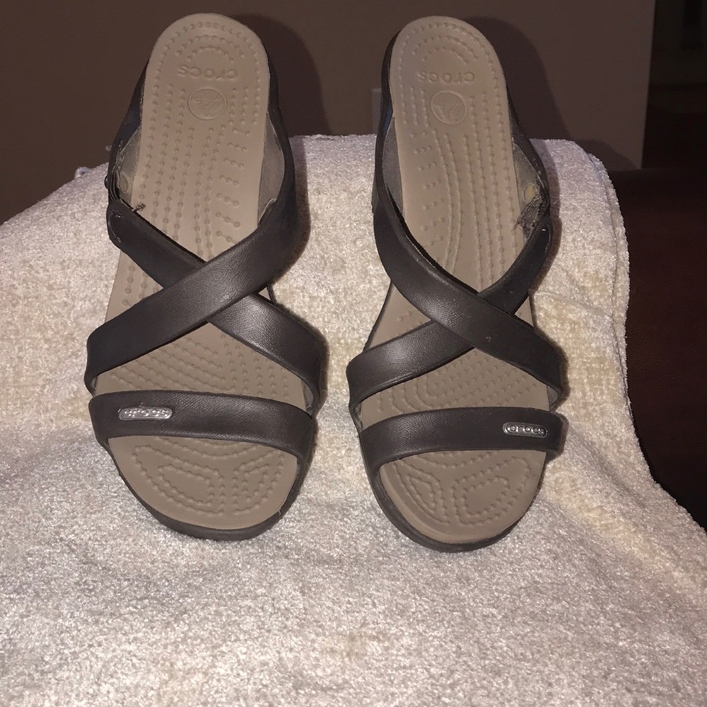 Size 6 Used Crocs - Heels